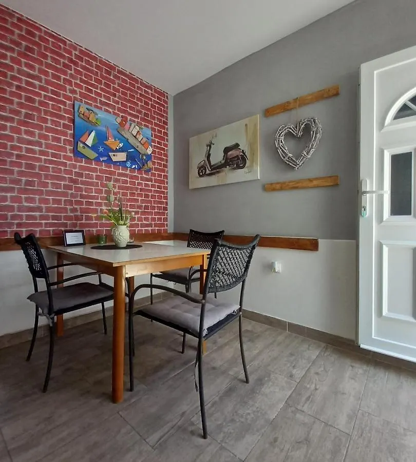 Nona Tonka Apartment Split